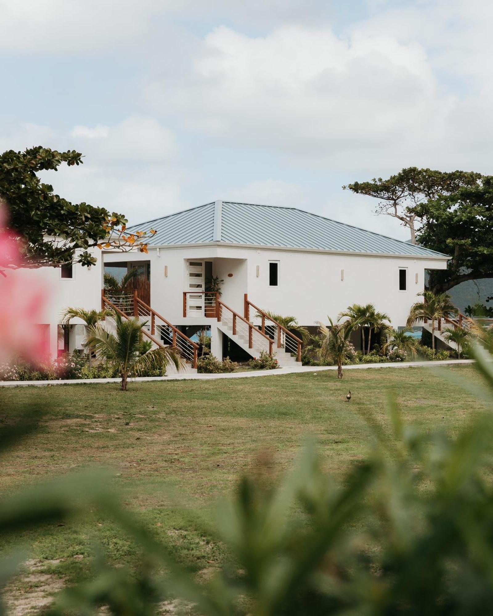 Long Bay Beach Resort Freshwater Pond Exterior foto